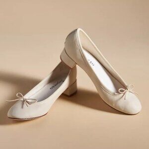 NEW IN BOX -- Repetto Camille shoes, ivory